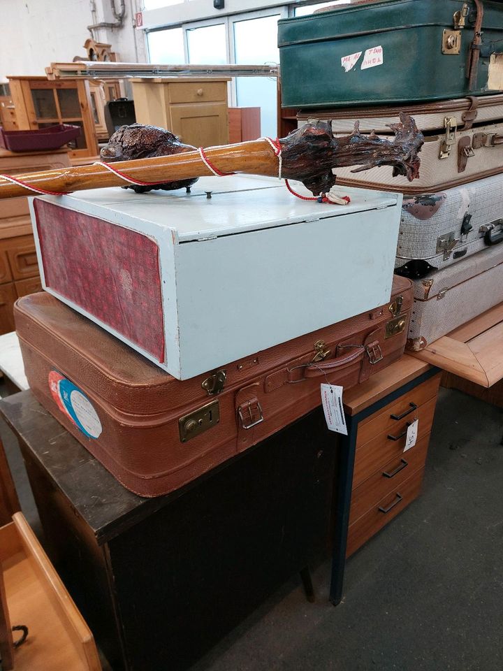 Reisekoffer/ Überseekoffer/ Lederkoffer/Truhen Alt,vintage, retro in Regensburg