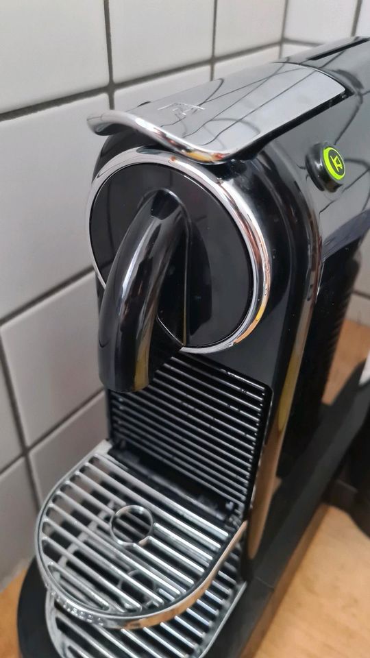 Nespresso Kaffeemaschine Citiz&Milk Kapselmaschine in Düsseldorf