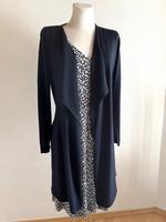 Cardigan mit Bindegürtel dunkelblau lang Gr. S 36/38 Jacke Kr. München - Ottobrunn Vorschau
