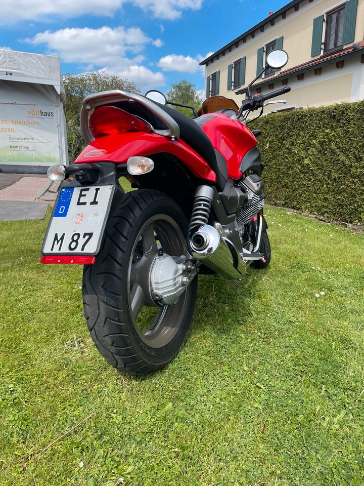 Moto Guzzi Breva V750 IE in Ingolstadt