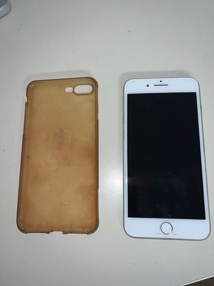 I Phone 6 plus Modell A 1784 in Prien