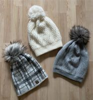 7 Mützen Beanie Damen Bommel Strick Jersey Top Zustand Mecklenburg-Vorpommern - Wismar Vorschau