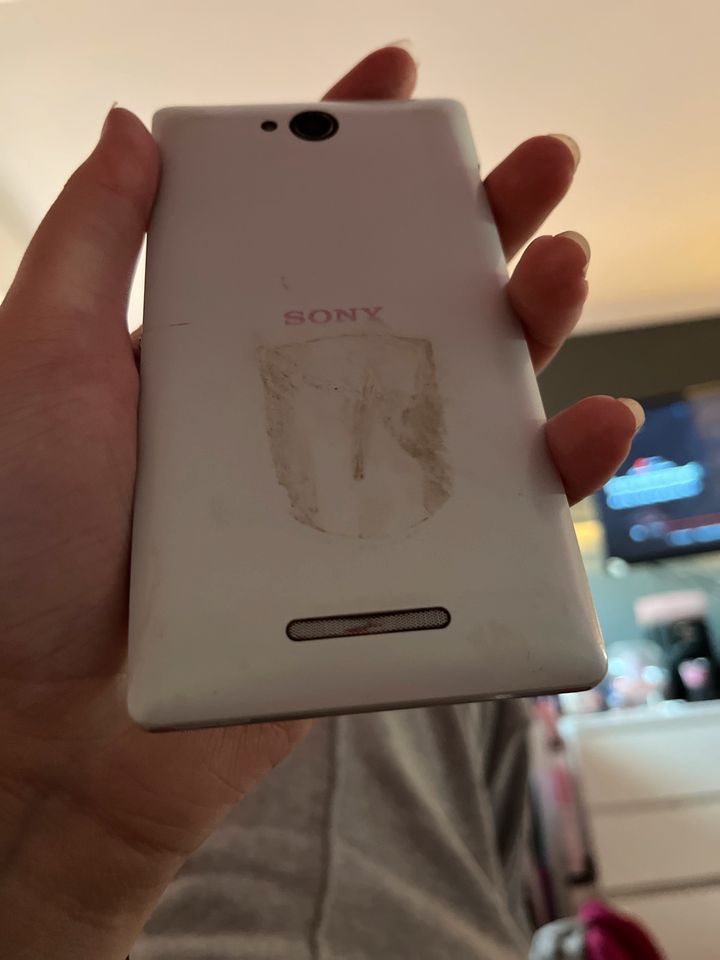 Sony Handy DEFEKT ! in Neuenkirchen (Altes Land)