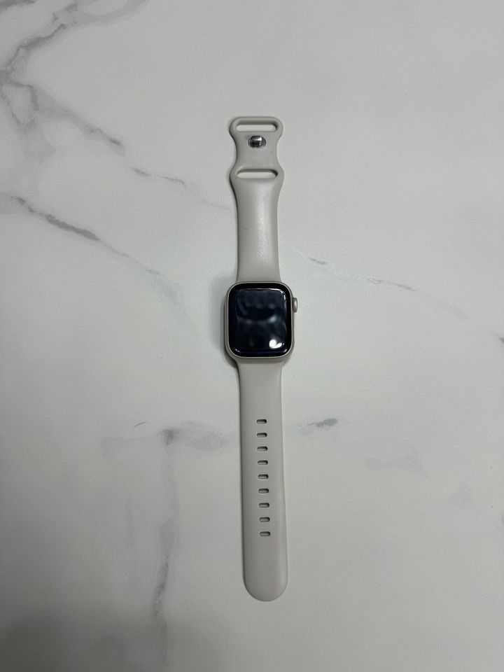 Apple Watch Series 7 in Remscheid