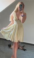 ASOS Design Minikleid Satin Elfenbein Thüringen - Erfurt Vorschau