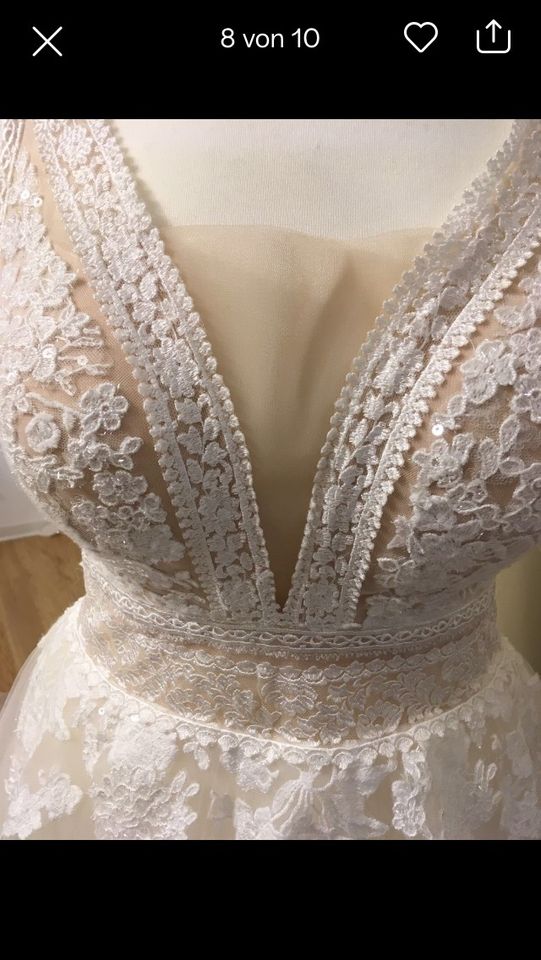 Brautkleid A-Linie Tüll Schleppe Spitze V-Ausschnitt Ivory Gr.40 in Bad Salzuflen