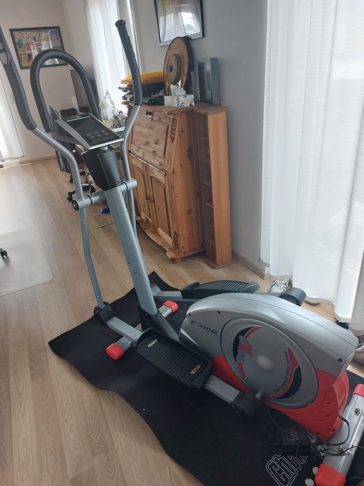 Heimtrainer Ergometer Fitness Gerät Laufgerät in Köln