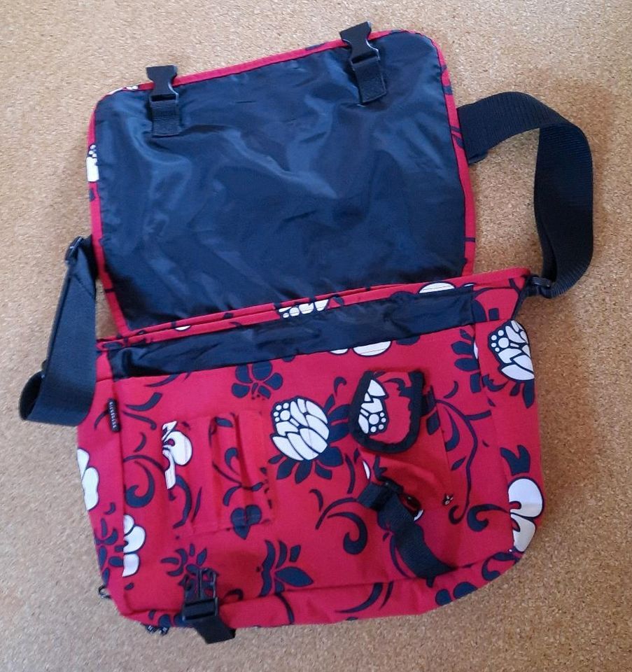 Eastpak authentic 811 top