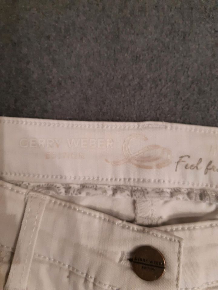 Tolle Gerry Weber Sommer Hose Gr.42S weiß Irina in Duisburg