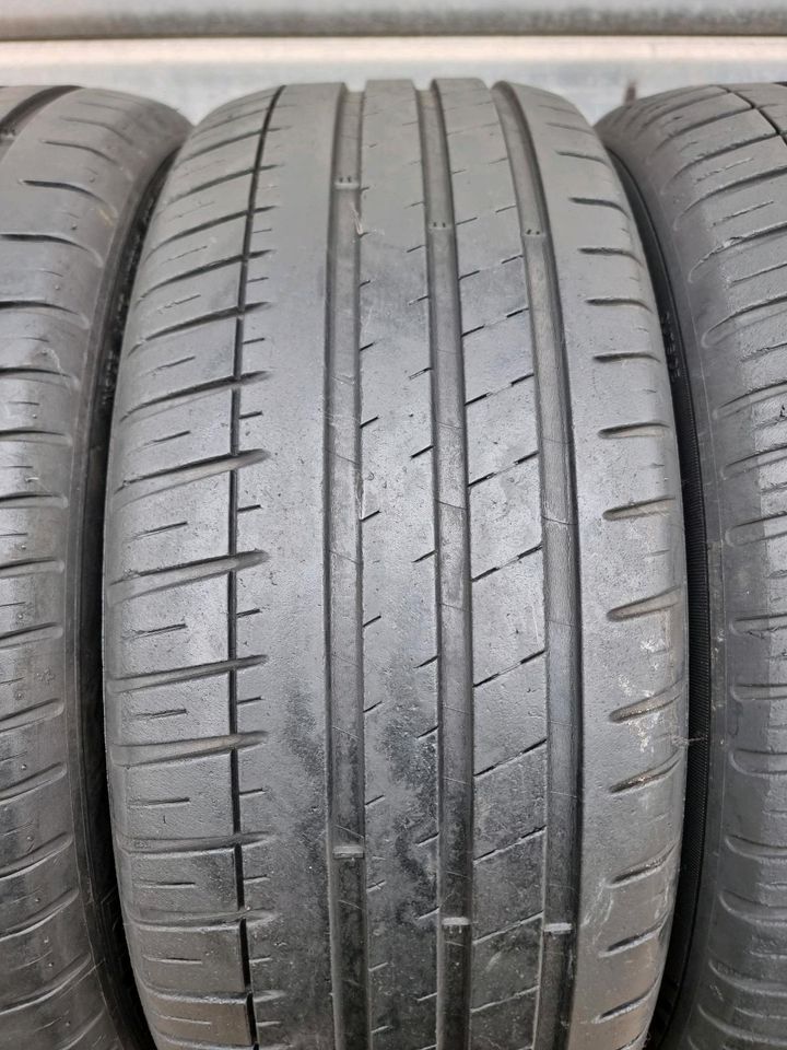 4x Sommerreifen 215/45R18 93W Michelin 6mm in Detmold