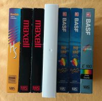 7 x VHS Videokassetten + 9 Hüllen im Buchformat West - Unterliederbach Vorschau