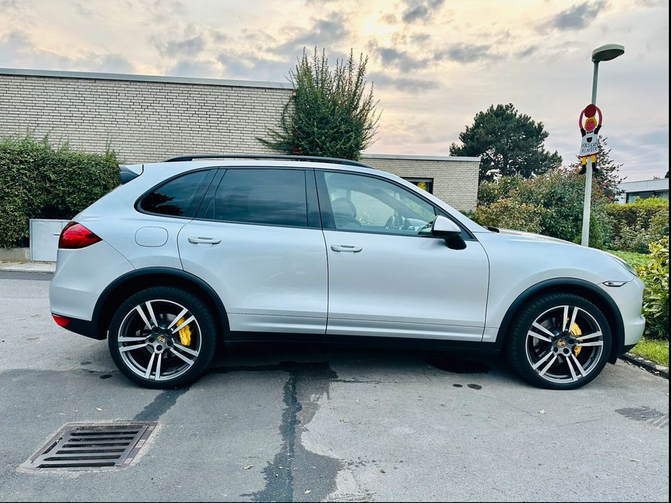 Porsche Cayenne 3.6L V6 Turbo-Felgen in Frechen