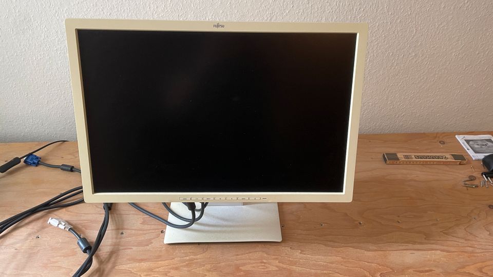 Fujitsu Computer Monitor 24 Zoll 24'' (Modell B24W-6 LED) in Berlin