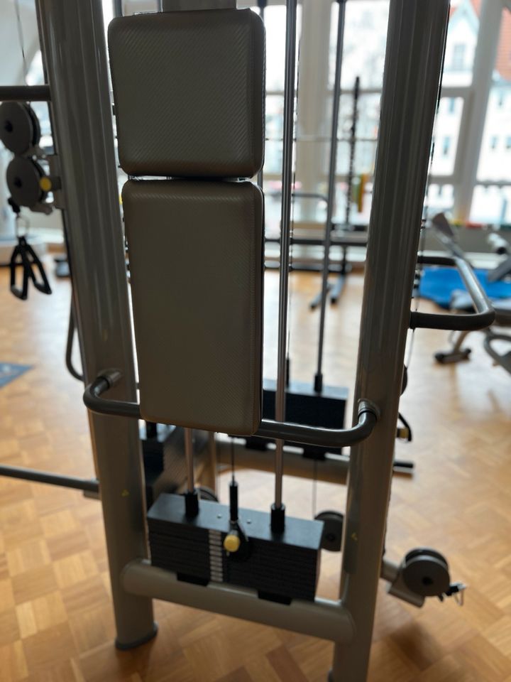 Technogym Selection Cable Jungle-gepflegt! in Löwenberger Land-Grüneberg