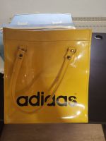 70er / 80er Adidas Vintage Handtasche Original guter Zusatand Hessen - Marburg Vorschau