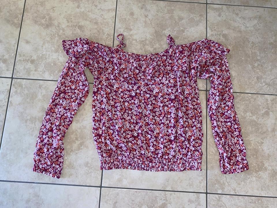 Gr.158/164: 2x Mädchen Langarmshirt Top Schulterfrei Crinkle in Obing