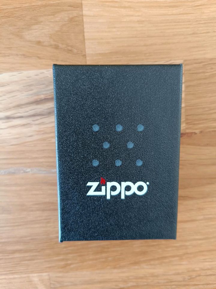 Zippo Geschenkverpackung/Kartonbox (ohne Feuerzeug) in Oberstadion