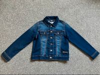 1 Jeans Jacke in der Größe 134 Berlin - Treptow Vorschau