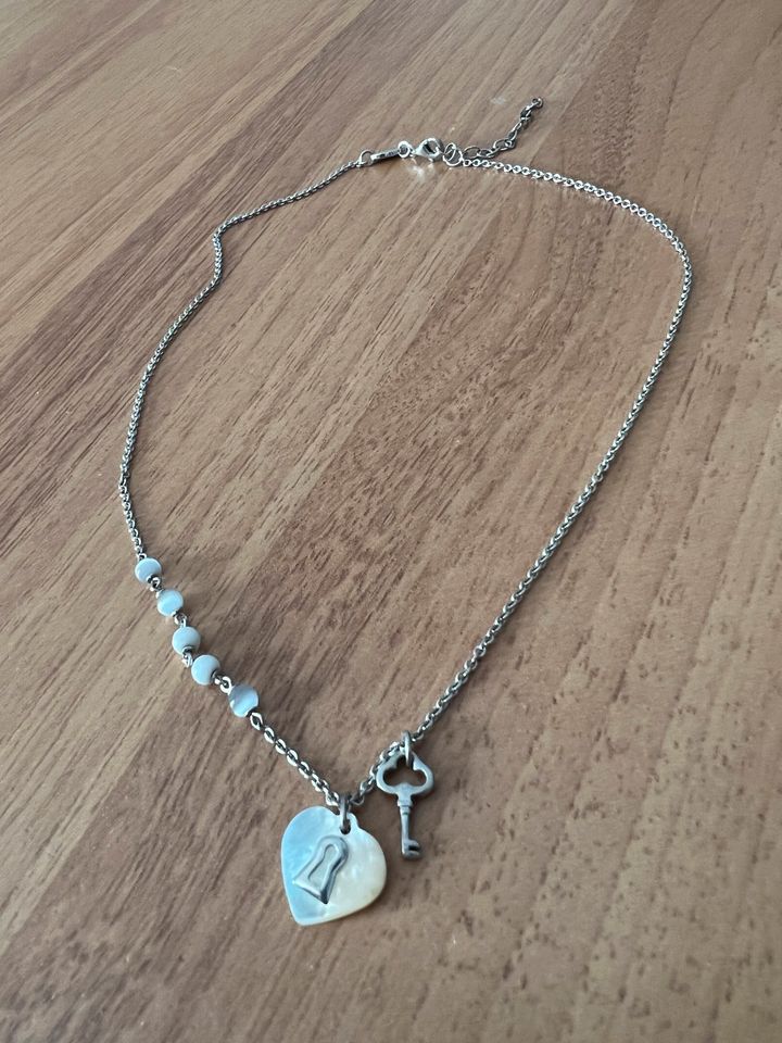 Halskette Fossil 925er Silber Perlen Herz in Neuenmarkt