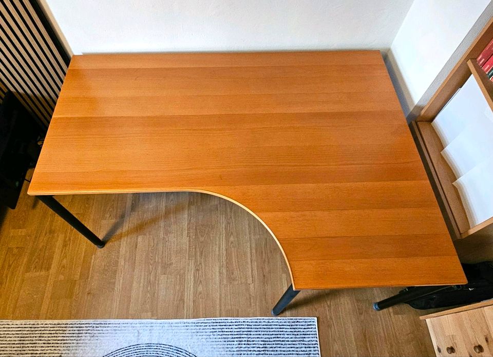 Schreibtisch in L-Form in Köln