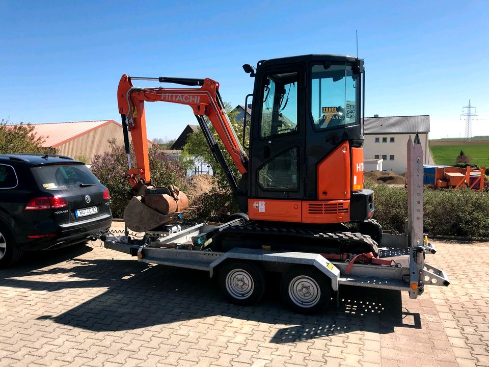 Baumaschinentransporter MIETEN 3,5 to Anhänger Tieflader Bagger in Sonderhofen