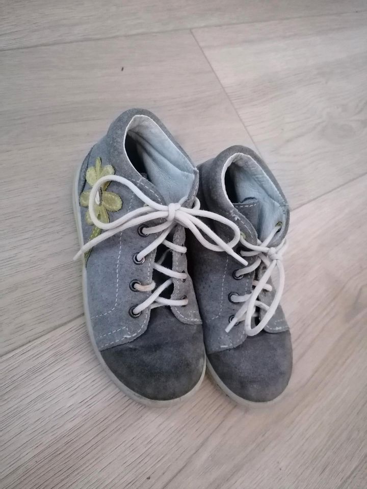 Pepino Schuhe aus Wildleder in Gr. 25 in München