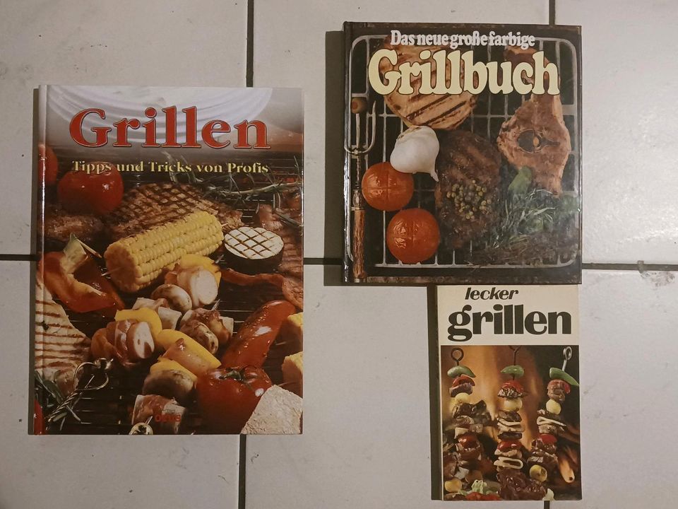 Drei Bücher mit dem Thema "GRILLEN" in Edewecht