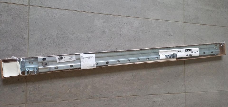 Ikea LÄTTHET 003.311.99 NEU 80 cm Aufhängeschiene PLATSA in Dannenberg (Elbe)