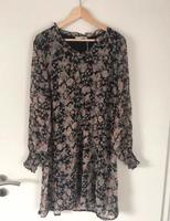 Cream Kleid NEU Nordrhein-Westfalen - Olpe Vorschau