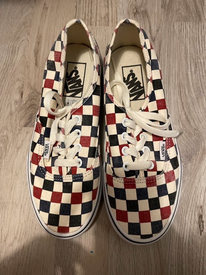 Vans authentic in Wesel