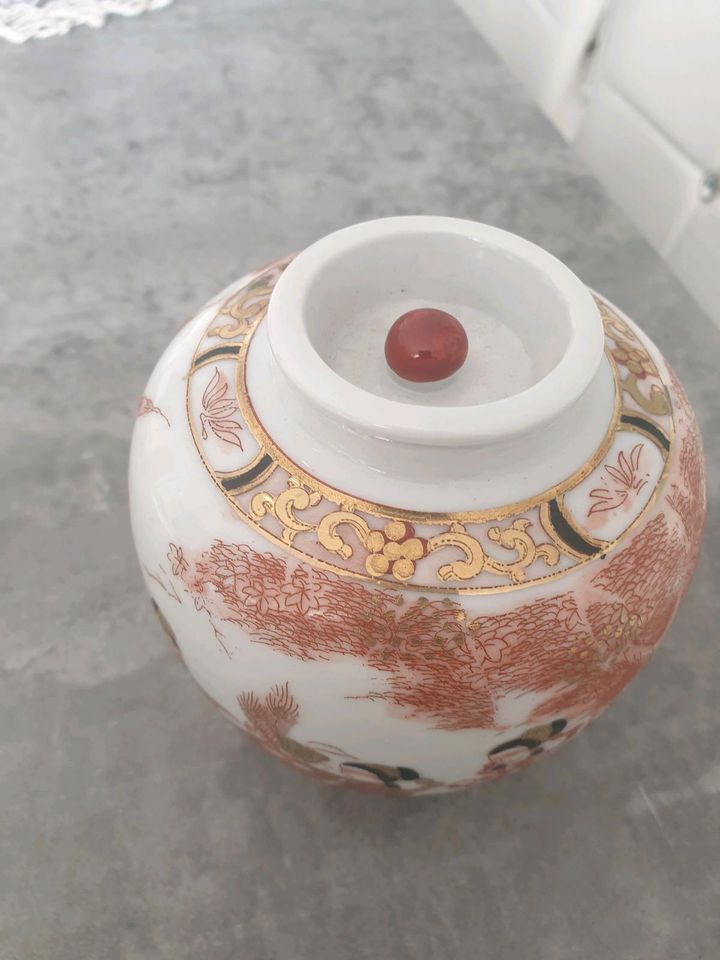 Neue chinesische vase in Lüdenscheid