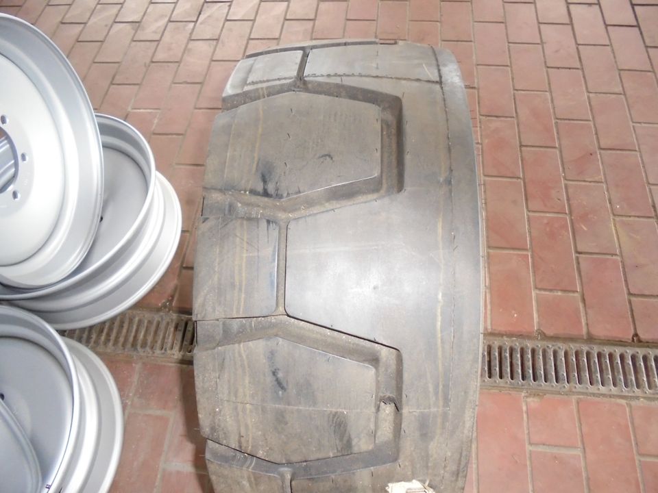 1x 355/65R15 Continental Con Rad HT 24 PR Seitenstapler,Linde, in Witzmannsberg