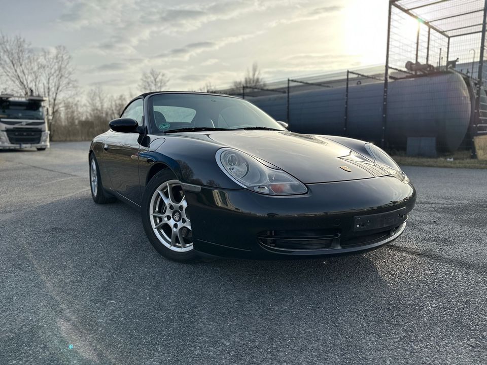 Porsche 911 - 996 Cabriolet Xenon, Hardtop in Berlin