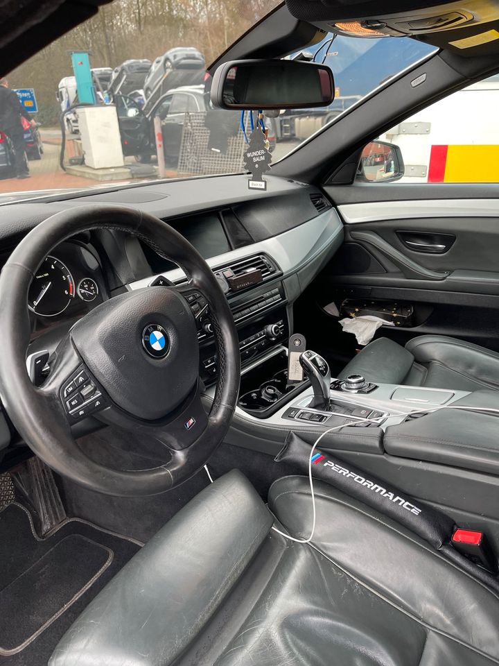 BMW F11 535d M-Paket in Gladbeck