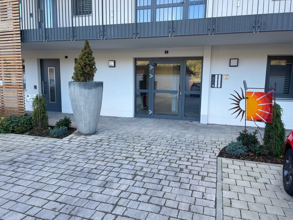 Luxus Penthouse ETW in Wohnanlage 55+ in Tegernheim