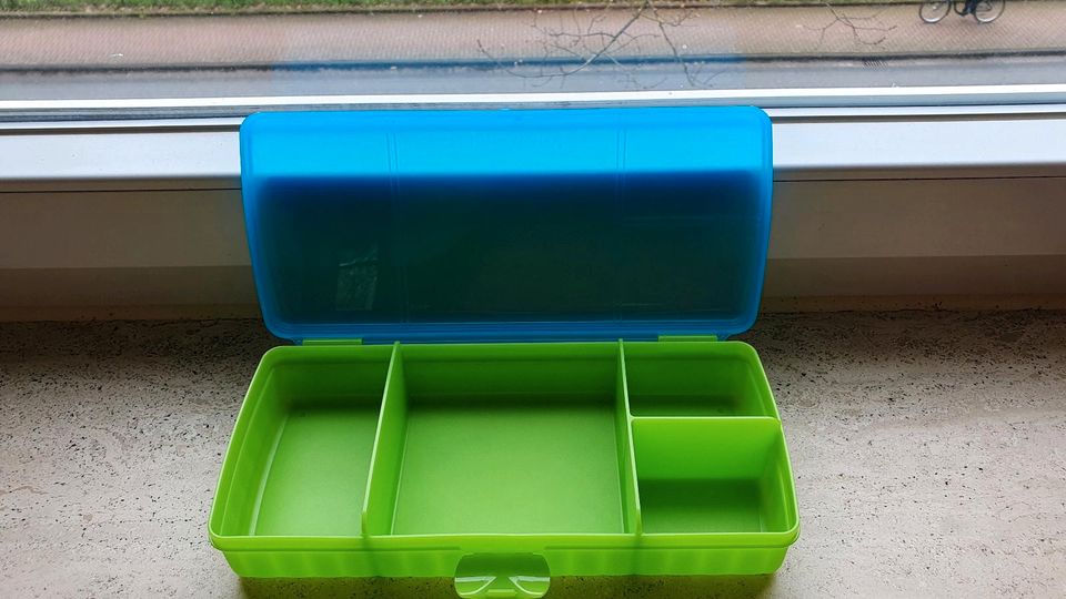 Tupperware große Brotdose Pausenbuffet mit Unterteilung in Hannover