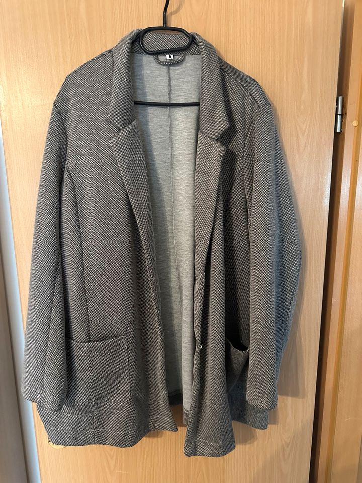 Blazer grau in Saarlouis