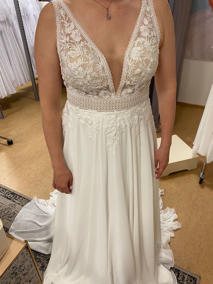 NEU Brautkleid / Hochzeitskleid / Lilly / ungetragen mit Etikett in Hamburg