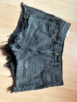 Jeansshorts dunkelgrau Levi‘s Kr. Altötting - Altötting Vorschau