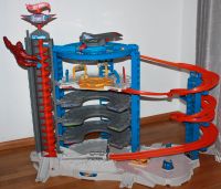 Hot Wheels XXL Super Ultimate Garage Parkgarage Parkhaus Spielset Freiburg im Breisgau - Altstadt Vorschau