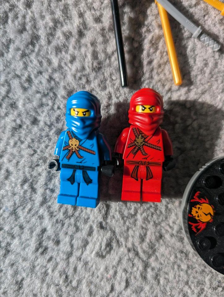 LEGO Ninjago Figuren und Spinner Kreisel in Potsdam