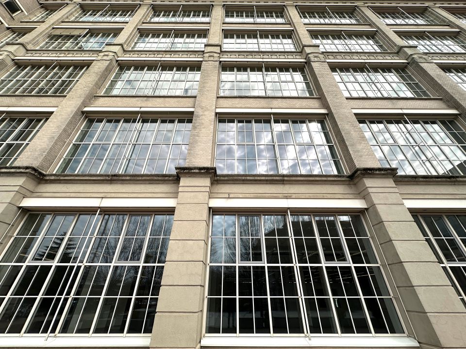 Katip | Architektonisches Juwel: Stilvolle Büroflächen auf ca. 260 m² im Glaspalast in Augsburg