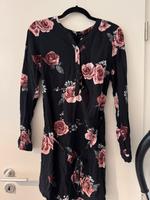 Umstands/Stillkleid mit Rosen Duisburg - Walsum Vorschau