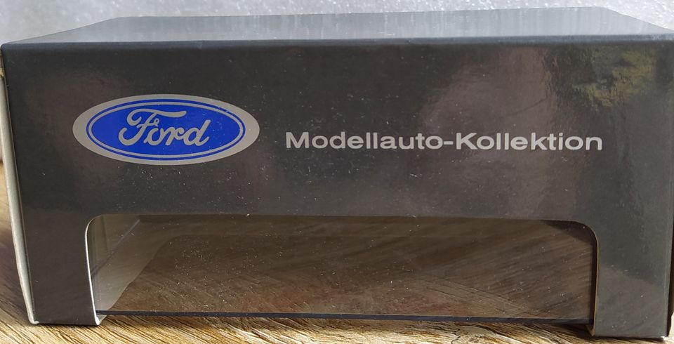 Ford Ka 1:43, "Paul's Model Art". Unbespielt in OVP. Sammlermodel in Großrosseln