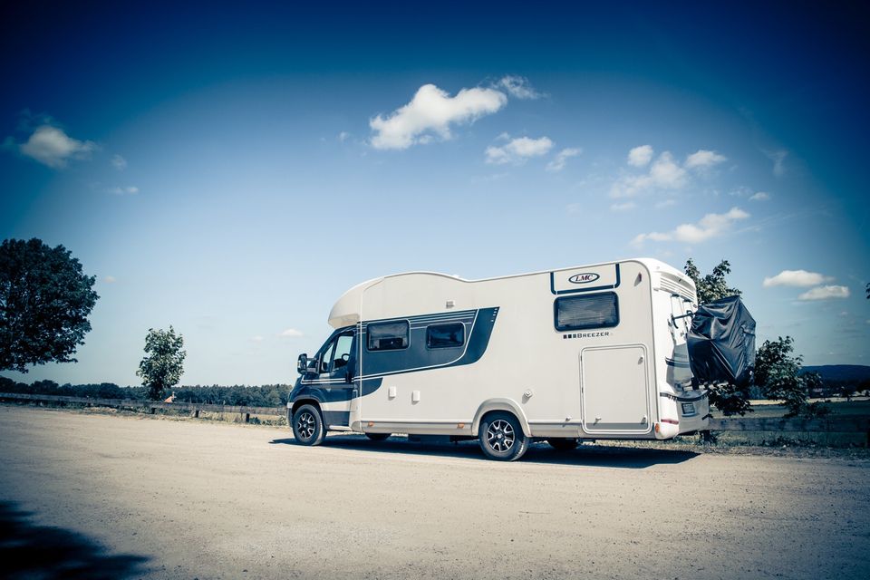 LMC Breezer Lift H 737 G / Fiat Ducato Reisemobil / Einzelbetten in Altenberge