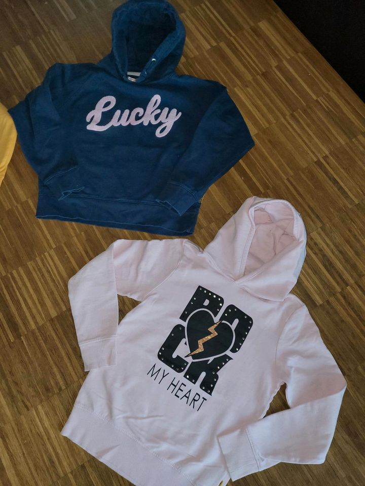 Vingino Hoodie Nenneke Sweatshirt Mädchen Lucky Gr. 14 158 164 in Nauheim