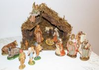 Weihnachtskrippe, Krippe, Weihnachten, Krippenstall mit Figuren Niedersachsen - Lüneburg Vorschau