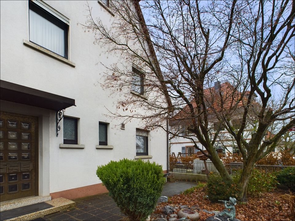 Zwei mal Zuhause: Geräumige Doppelhaushälften mit viel Potenzial in Hösbach
