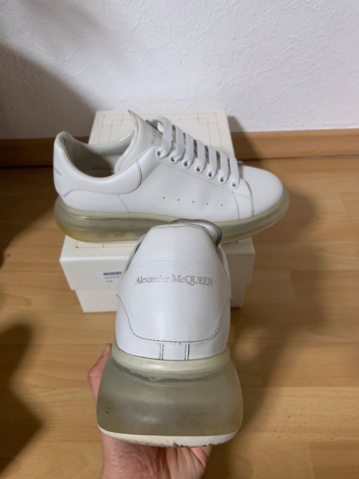 Alexander McQueen Sneaker Original 43 in Bruchsal