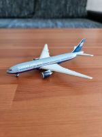 Herpa Wings United Airlines Boeing 777 / 1:500 Hamburg-Nord - Hamburg Barmbek Vorschau